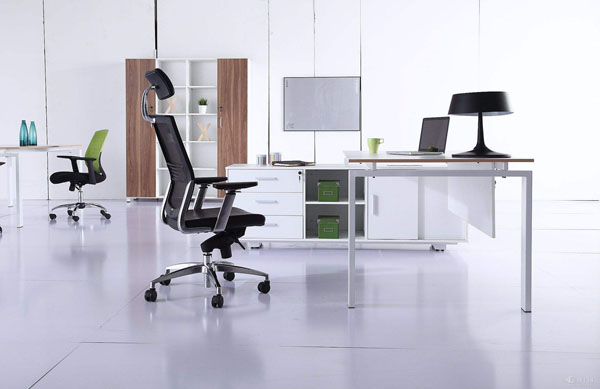 辦公家具磕碰了怎么辦？